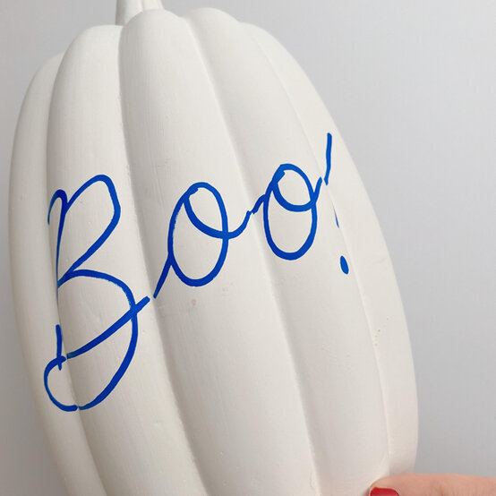 idea_ceramic-painted-pumpkins_9.jpg?sw=554&q=85