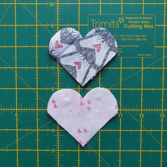 bookmark_fabric_heart_5.2.jpg?sw=554&q=85