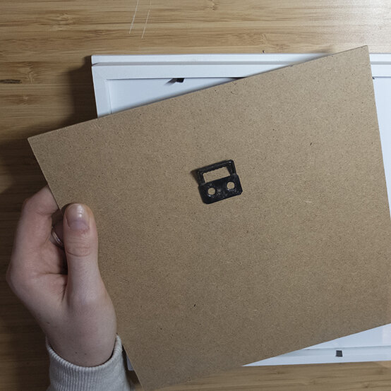 paper-flowers-box-frame-1.jpg?sw=554&q=85