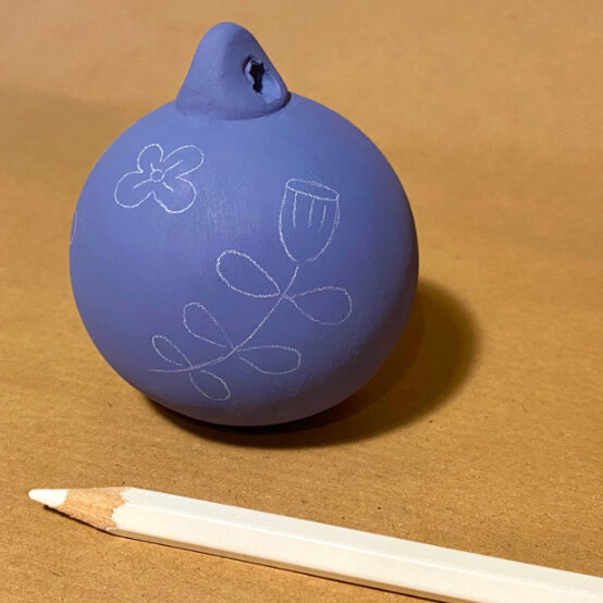 scandi-inspired-baubles-step-2-additional-image.jpg?sw=554&q=85