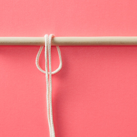 idea_get-started-in-macrame-lark_step1.jpg?sw=554&q=85
