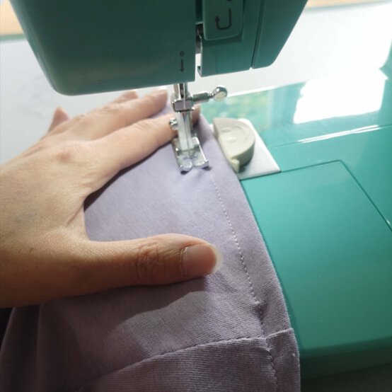 Ombre%20dyed%20children%27s%20dress_Step3_2.jpg?sw=554&q=85