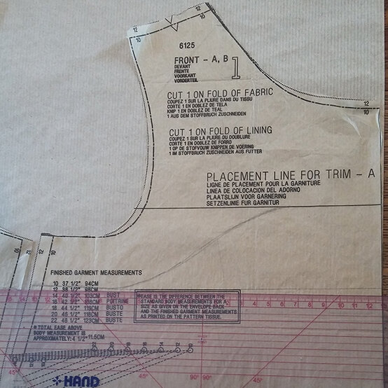 simple-dress-step2.jpg?sw=554&q=85