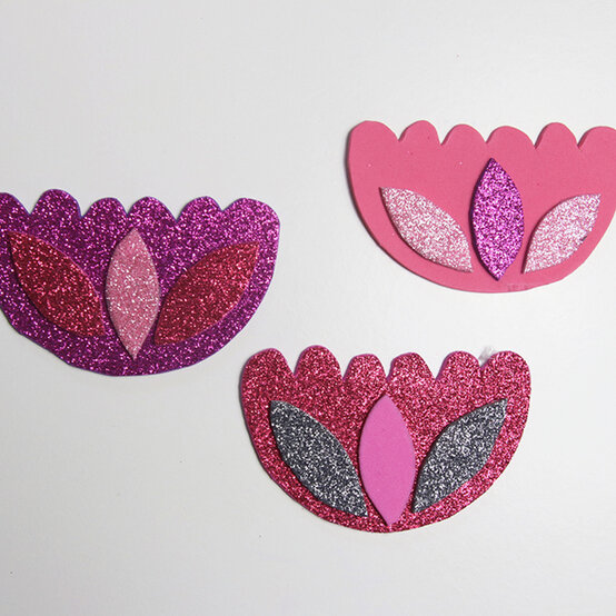 mothers-day-foam-flowers-1a.jpg?sw=554&q=85