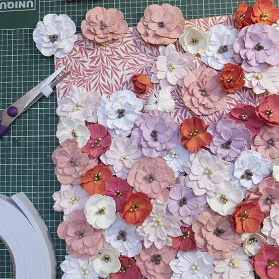 paper-flowers-box-frame-7.jpg?sw=554&q=85