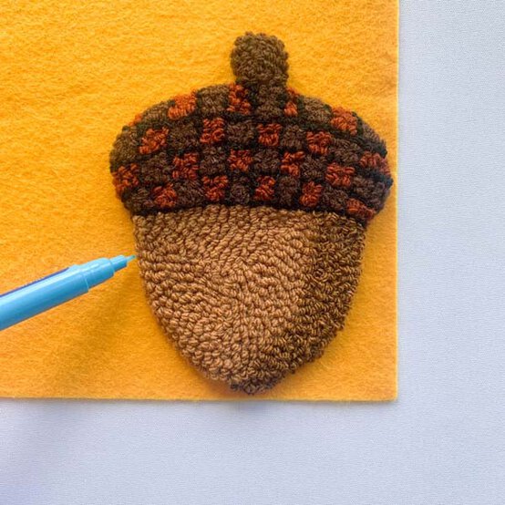 ideas%5Fhow%2Dto%2Dmake%2Dautumn%2Dpunch%2Dneedle%2Dcoasters%5Fstep%2D7a.jpg?sw=554&q=85