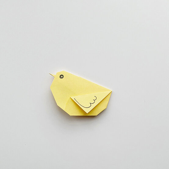 how-to-fold-an-origami-chick-step-12.jpg?sw=554&q=85