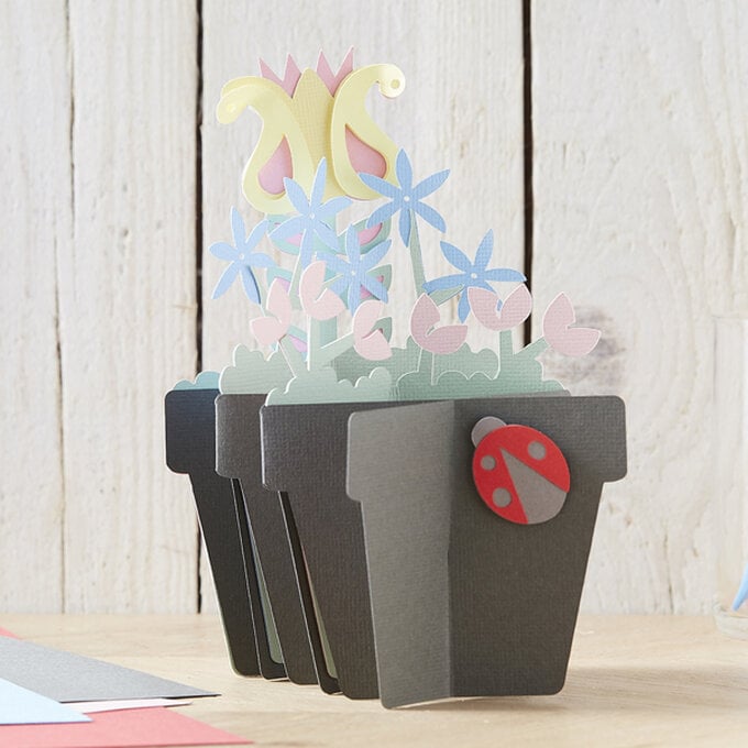 mothers-day-flowerpot-card-square.jpg?sw=680&q=85