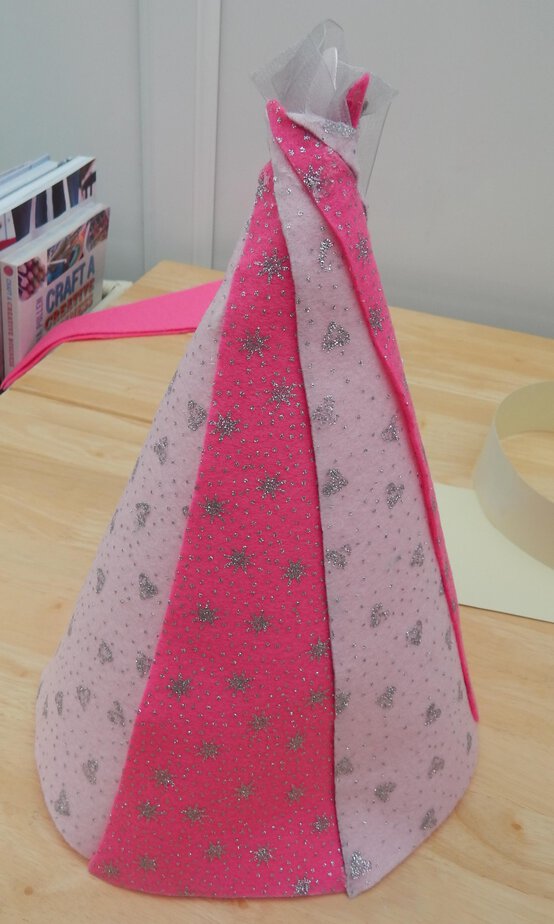 princess-hat-progress-4.jpg?sw=554&q=85