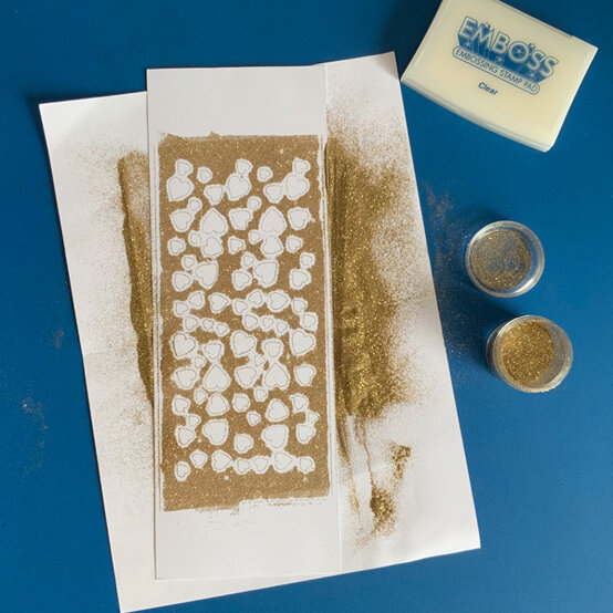 idea_anniversary-love-you-card-b_step3.jpg?sw=554&q=85