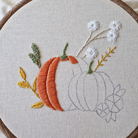 idea%5Fautumn%2Dembroidery%2Dprojects%2Dto%2Dtry%2Dhoop%5Fstep%2D12.jpg?sw=554&q=85