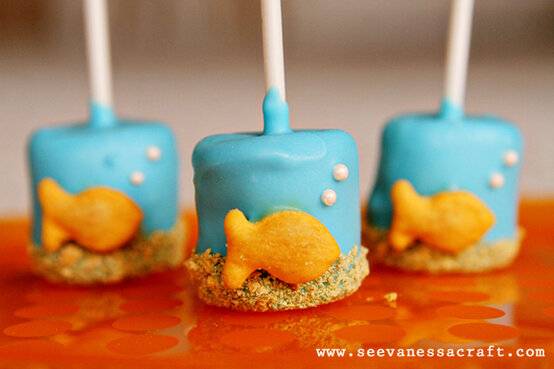 under-the-sea-marshmallow-pops.jpg?sw=554&q=85