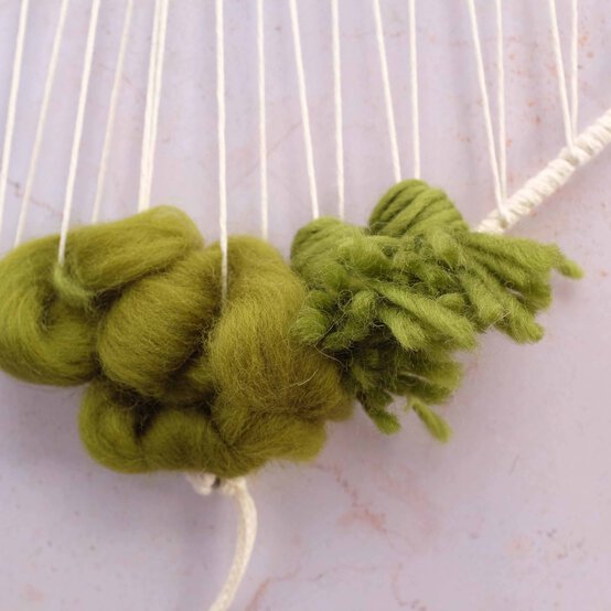 Idea_how-to-make-a-woven-heart-wreath_step8b.jpg?sw=554&q=85