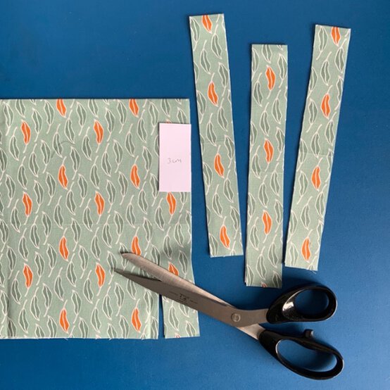 FabricKnotBunting_Step2.jpg?sw=554&q=85