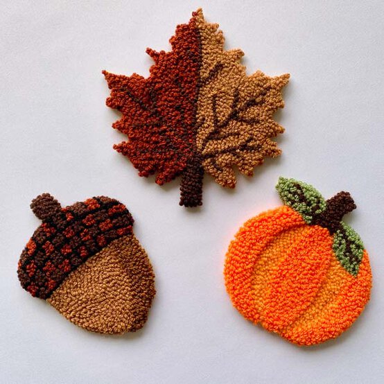 ideas%5Fhow%2Dto%2Dmake%2Dautumn%2Dpunch%2Dneedle%2Dcoasters%5Fstep%2D7c.jpg?sw=554&q=85