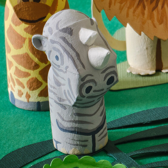 david-attenborough-peg-dolls_2_rhino.jpg?sw=554&q=85