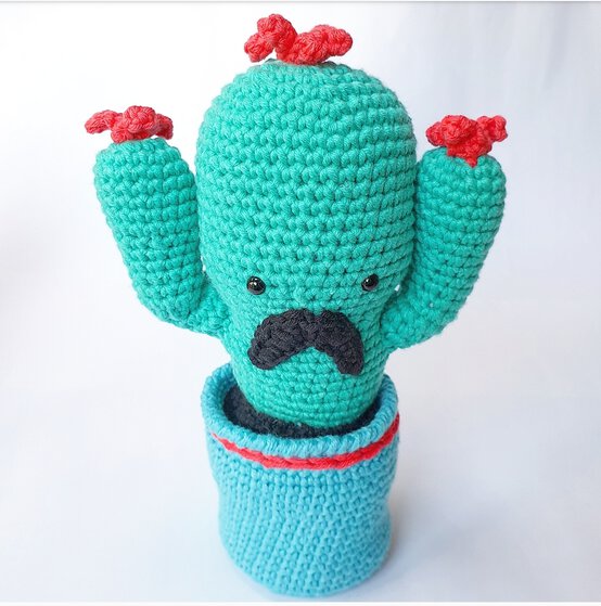 how_to_make_amigurumi_cactus_characters_13.jpg?sw=554&q=85