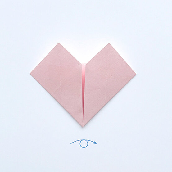 idea_origami-heart-card_step6.jpg?sw=554&q=85
