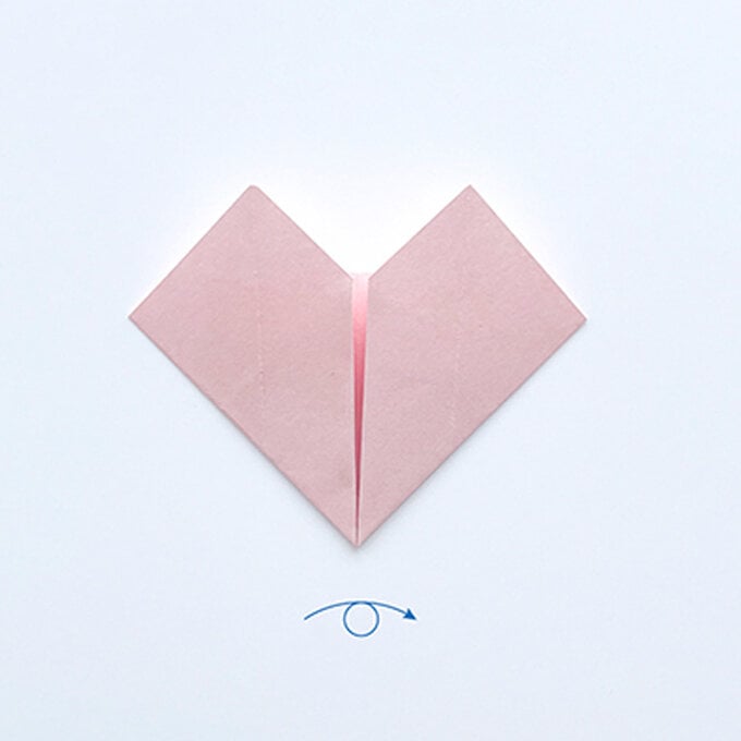 idea_origami-heart-card_step6.jpg?sw=680&q=85