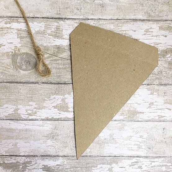 bridal_decorations_bunting_1.jpg?sw=554&q=85