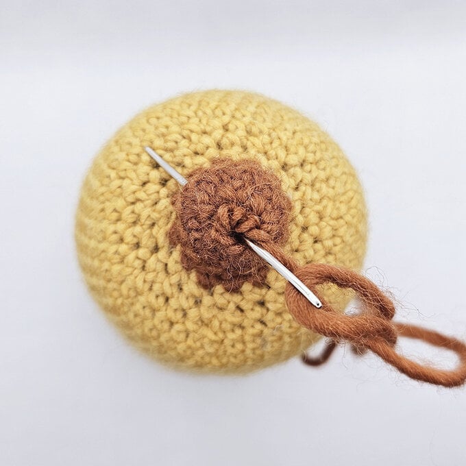 how-to-crochet-squash_Butternut%20squash%203.jpg?sw=680&q=85
