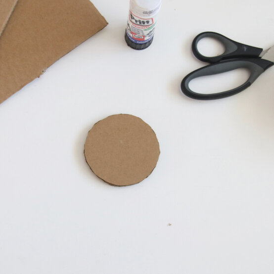 violet_beauregarde_cardboard_step_4.jpg?sw=554&q=85