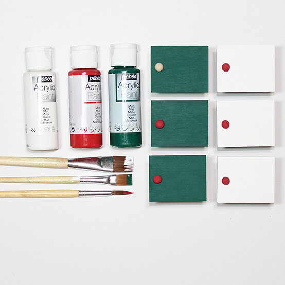 traditional-advent-train-4.jpg?sw=554&q=85