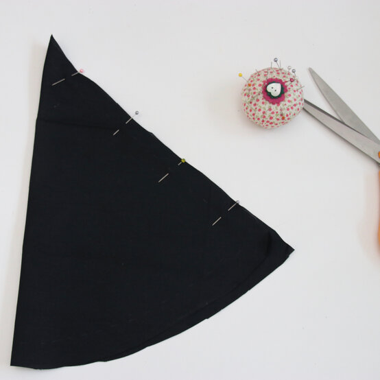 worst_witch_fabric_step_3b.jpg?sw=554&q=85