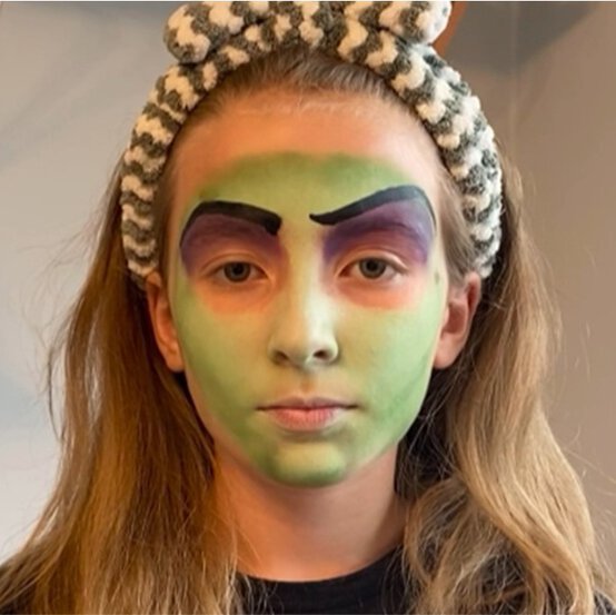 halloweenwitch_step5.jpg?sw=554&q=85