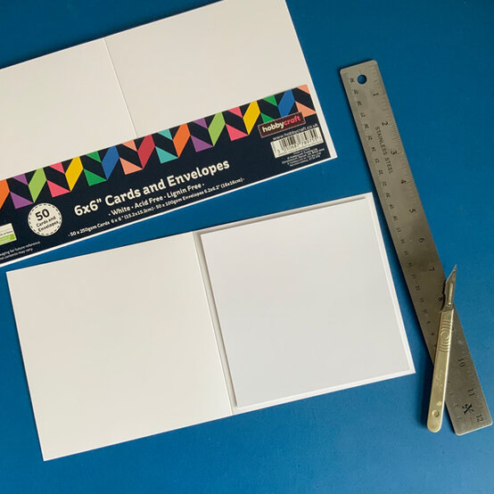 idea_anniversary-love-you-card-a_step1.jpg?sw=554&q=85