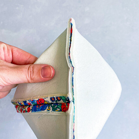 joules-door-stop-7a.jpg?sw=554&q=85