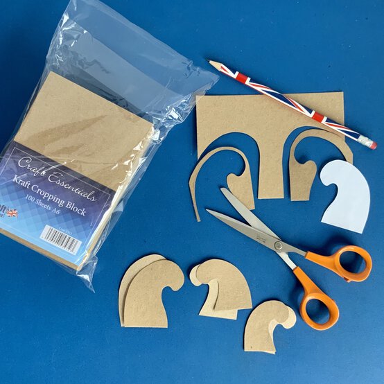 Idea_how-to-make-paper-pumpkins_step10.jpg?sw=554&q=85