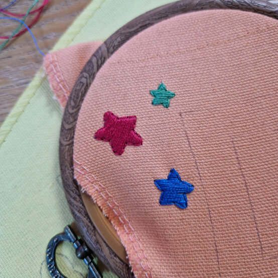 idea%5Fembroidered%2Dkids%2Dbunting%5Fstep%2D59.jpg?sw=554&q=85