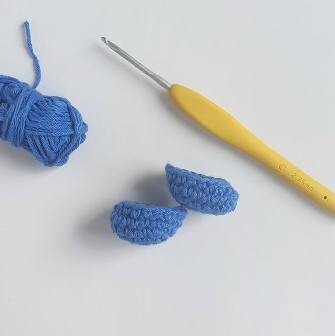 how_to_crochet_an_amigurumi_owl_slippers_1.jpg.jpeg?sw=680&q=85