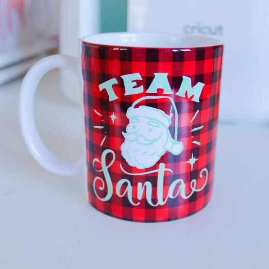 santa-mug-step-5.1.jpg?sw=554&q=85