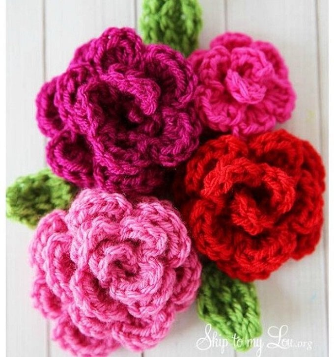 crochet-easy-rose-free-pattern.jpg?sw=680&q=85