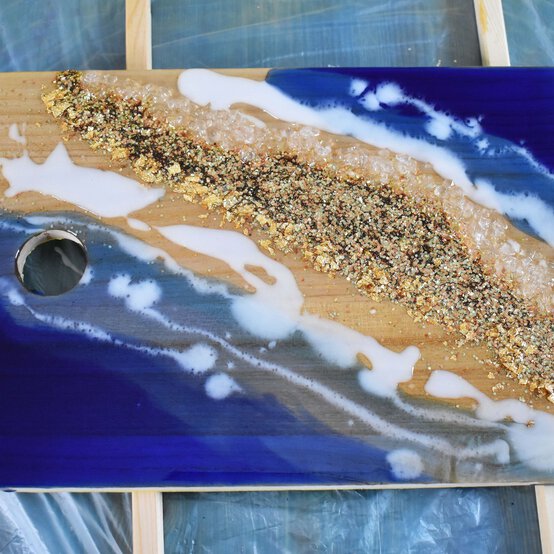 resin-cutting-board-step-7.jpg?sw=554&q=85