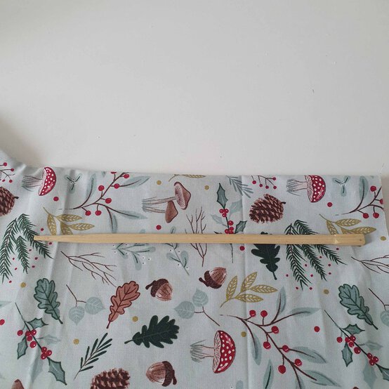 Idea_how-to-make-an-embroidered-stocking_step8b.jpg?sw=554&q=85