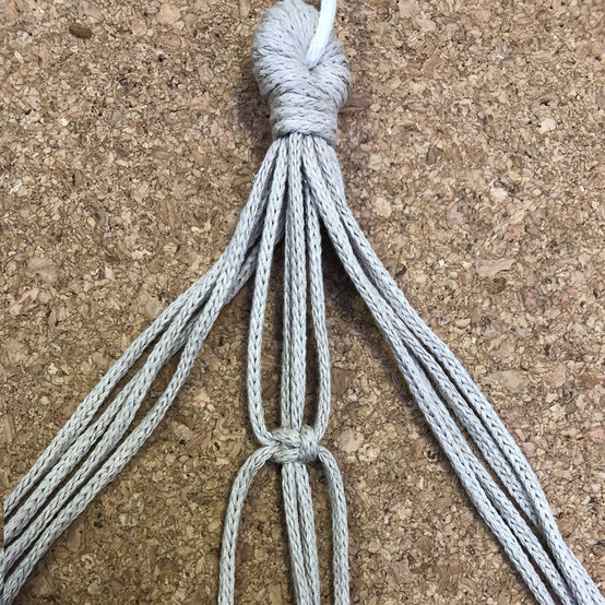 macrame_egg_holder_step_3_a.jpg?sw=554&q=85