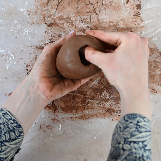 plant-pinch-pots-fathers-day-projects14.jpg?sw=554&q=85