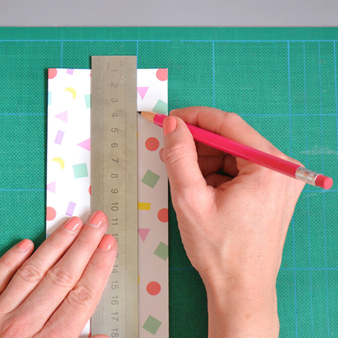 How to Make Patterned Paper Lanterns Hobbycraft