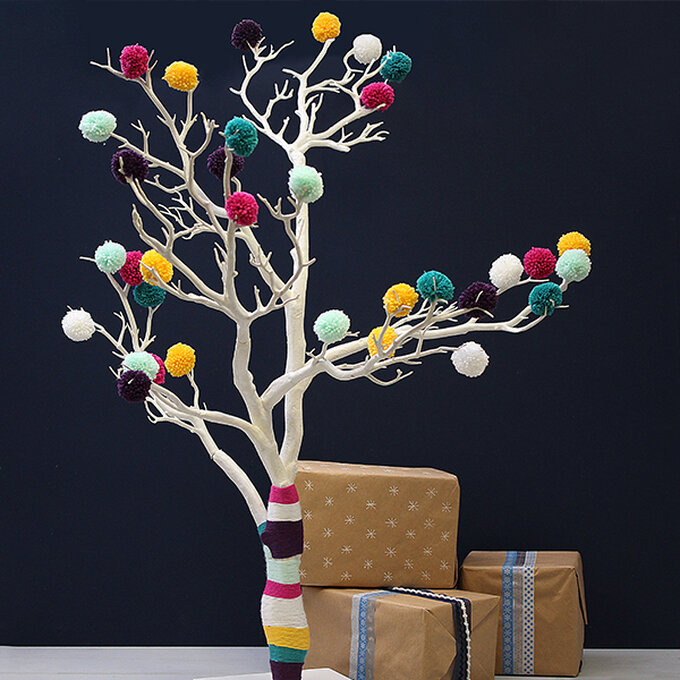 How To Decorate A White Twig Christmas Tree