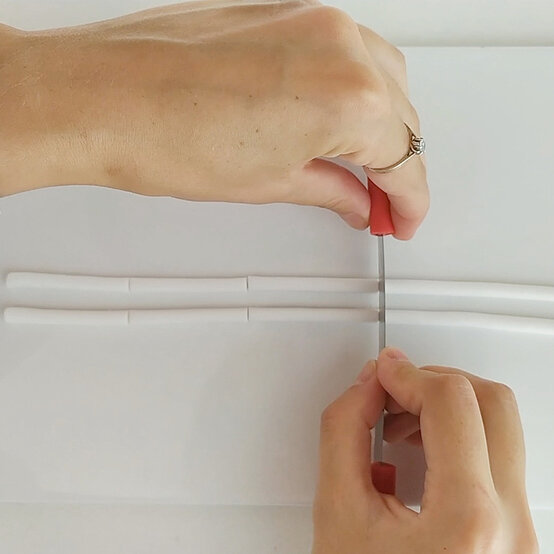 how-to-make-terrazzo-jewellery-with-fimo_step2_sq.jpg?sw=554&q=85