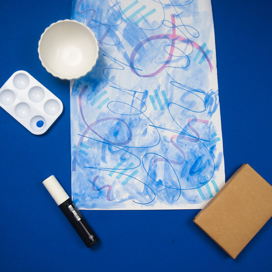 how-to-make-colourful-wrapping-paper---step_3.jpg?sw=554&q=85