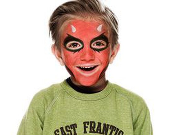 snz-devil-kid-step-2-for-screen-250x197.jpg?sw=554&q=85