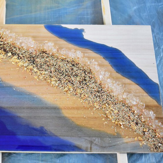 resin-cutting-board-step-6.jpg?sw=554&q=85