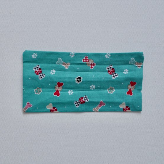 how_to_sew_a_dog_bow_tie_step%204.jpeg?sw=554&q=85