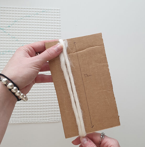 How-to-make-a-latch-hook-wall-hanging_step-2a.jpg?sw=554&q=85