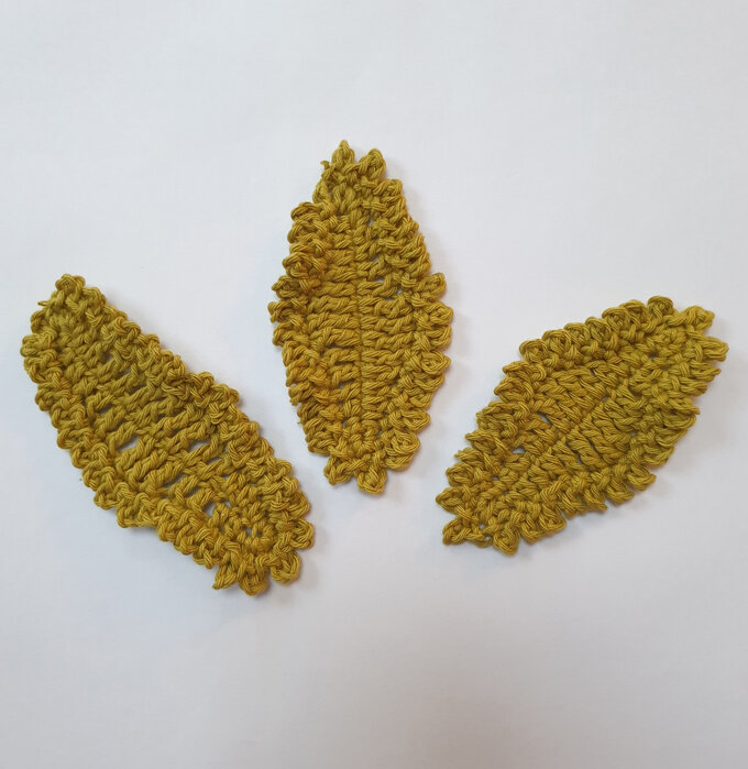 how_to_crochet_a_summer_garden_wreath_poppy-leaves.jpg?sw=680&q=85