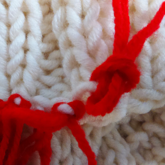 idea%5Fcable%2Dknit%2Dstocking%5Fstep2.png?sw=554&q=85